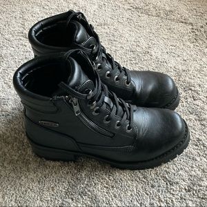LUGZ Flirt Hi Zip 6” Boot